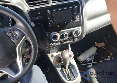 2020 Honda Fit Lx z USA, uszkodzony, nr VIN 3HGGK5H46LM722542